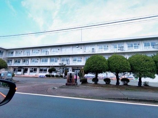 Renovated 4SLDK Detached House for Sale in Tsubame, Niigata - Thumbnail 4