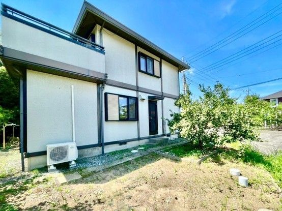 Renovated 4LDK+S Home in Kasumigaura City with Parking - Thumbnail 2