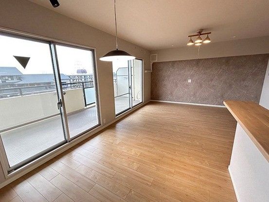 Renovated 3LDK Apartment in Takarazuka, Hyogo - Thumbnail 3