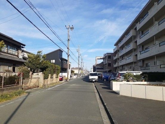 4LDK Apartment for Sale in Toyohashi, Aichi - 77.81 sqm - Thumbnail 2
