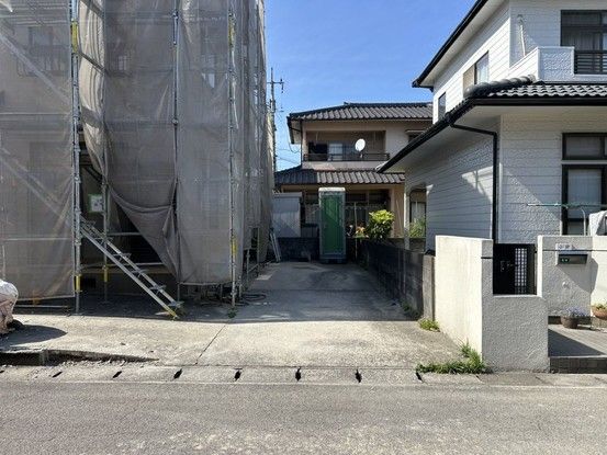 Renovated 4LDK House in Oita City, Oita Prefecture - Thumbnail 2