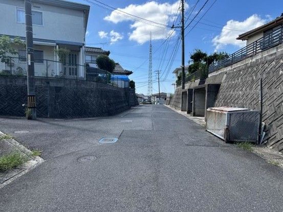 6K Detached House for Sale in Higashi-Tsuda-cho, Matsue City - Thumbnail 3