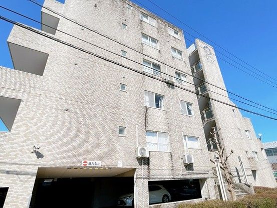 2LDK Apartment for Sale in Takaoka, Toyama - 61.87 sqm - Thumbnail 2