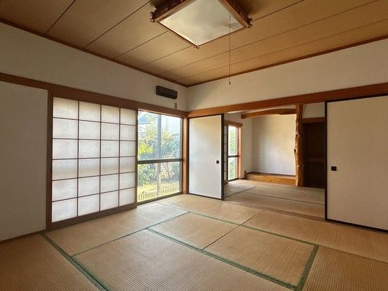 Renovated 5SLDK House in Fukushima City with 259 sqm Land - Thumbnail 4