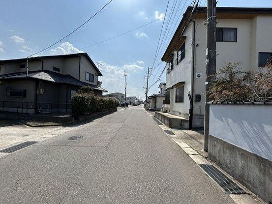 Renovated 5SLDK House in Fukushima City with 259 sqm Land - Thumbnail 2