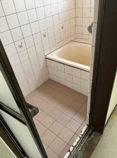 Used 4LDK Detached House in Fushimi-ku, Kyoto City, 58.33 sqm - Thumbnail 3