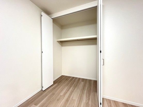 3LDK Apartment for Sale in Takamatsu, Kagawa - 79.26m² - Thumbnail 2