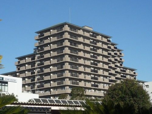 3LDK Apartment for Sale Near Izumino Station, Yokohama - Thumbnail 2