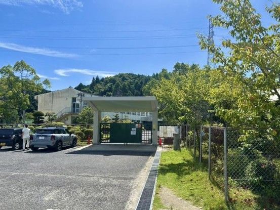 Renovated 5LDK House for Sale in Kawachinagano, Osaka - Thumbnail 2