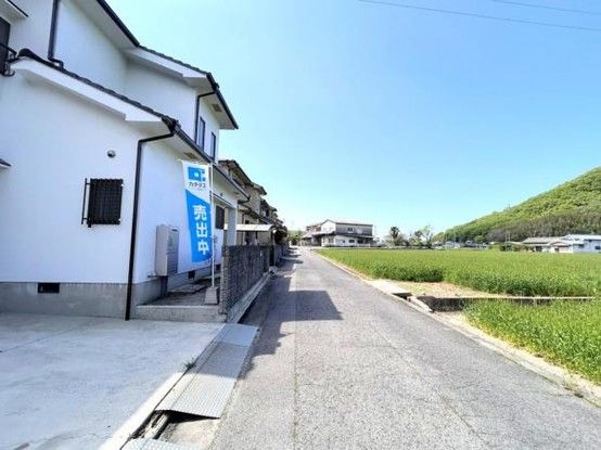 Renovated 3SLDK House in Takamatsu, Kagawa - 102.88 sqm - Thumbnail 2