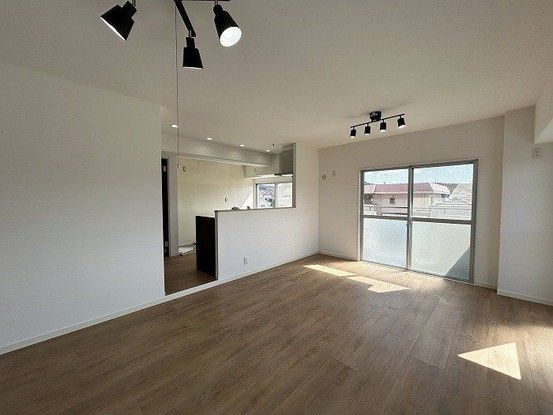 Renovated 3LDK Apartment in Okazaki, Aichi - 85.17 sqm - Thumbnail 2