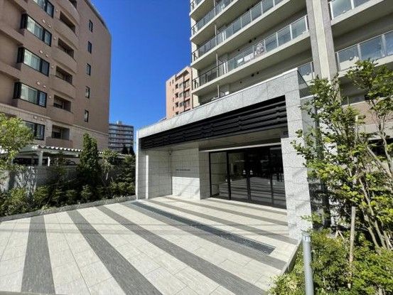 2LDK Apartment for Sale in Toyohira-ku, Sapporo - Thumbnail 2