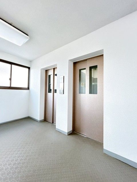 Renovated 3LDK Apartment Near JR Takada Station in Nagayo - Thumbnail 3