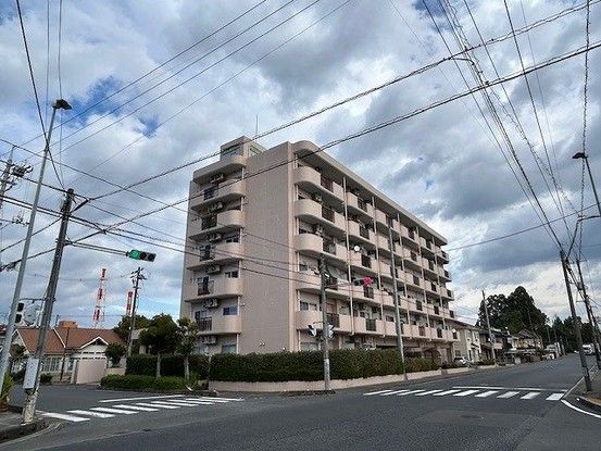 3LDK Apartment for Sale in Iwakuni City, Yamaguchi - Thumbnail 2