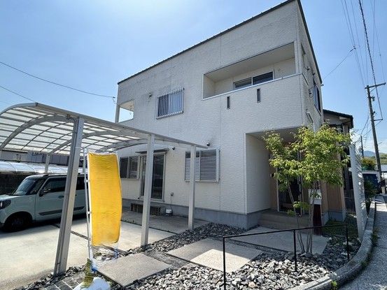 Renovated 4SLDK House in Hatsukaichi with Corner Lot - Thumbnail 3