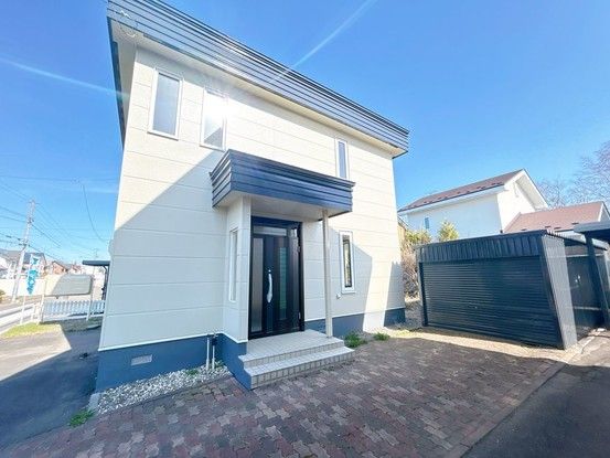 Renovated 4LDK House in Obihiro, Hokkaido - 108 sqm - Thumbnail 2