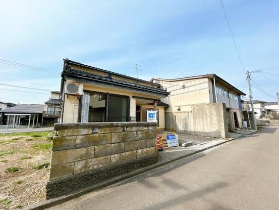 Renovated 5SLDK House Near Kaki Station, Joetsu City - Thumbnail 2