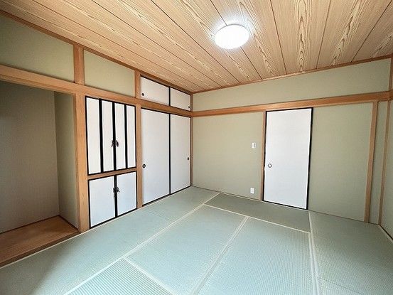 Renovated 4SLDK House in Yachiyo City, Chiba Near Stations - Thumbnail 2