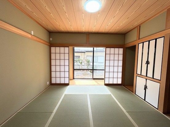 Renovated 4SLDK House in Yachiyo City, Chiba Near Stations - Thumbnail 3