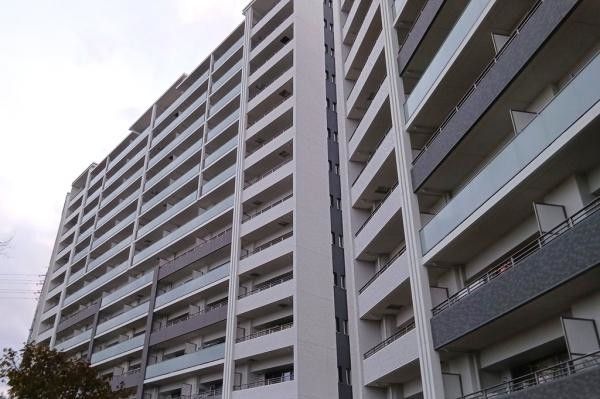 3LDK Apartment for Sale in Ibaraki City, Osaka - Thumbnail 2