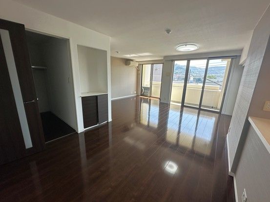 2LDK Apartment for Sale in Nagasaki City, Nagasaki Prefecture - Thumbnail 3