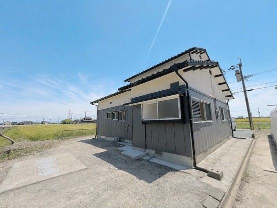 Renovated 5SLDK House in Kanzaki City, Saga - Thumbnail 2