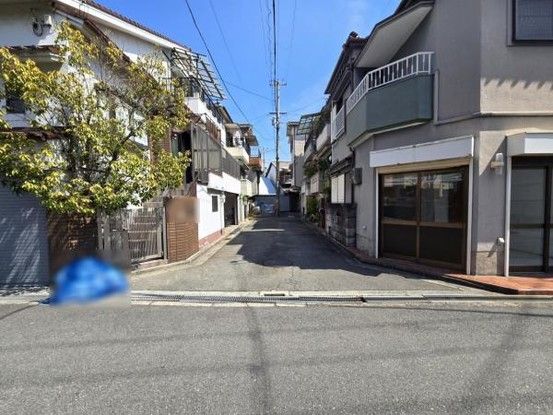 6DK Detached House with Japanese Rooms in Osaka's Yodogawa Ward - Thumbnail 4