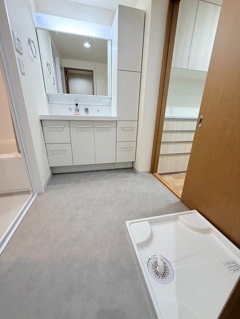 Renovated 3LDK Apartment for Sale in Utsunomiya, Tochigi - Thumbnail 4