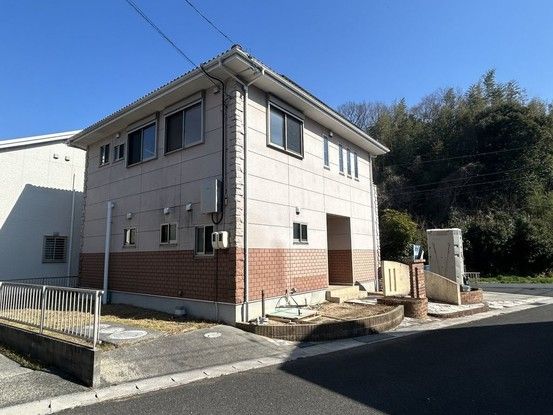 Renovated 5LDK House on Corner Lot in Ube, Yamaguchi - Thumbnail 3