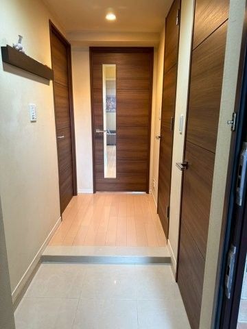 4LDK Apartment for Sale in Tsukuba City Near Bampaku-kinen-kōen Station - Thumbnail 4