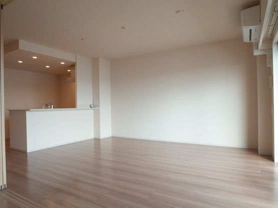 3LDK Apartment for Sale in Miyazaki City, Miyazaki Prefecture - Thumbnail 2