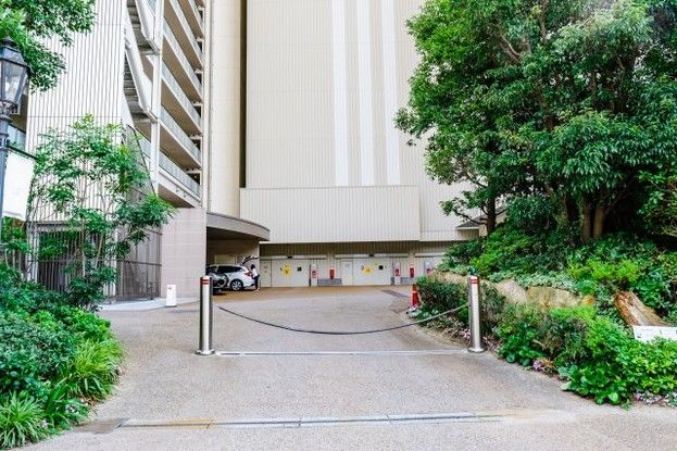 72 sqm 2LDK Apartment for Sale in Namba, Osaka - Thumbnail 4