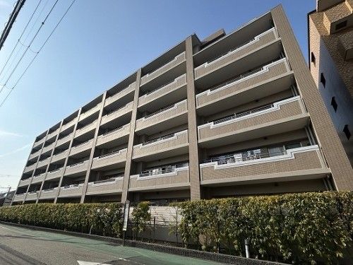 Renovated 3LDK Apartment in Koshien-guchi, Nishinomiya - Thumbnail 2