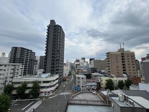 2SLDK Apartment in Nagoya Higashi Ward - 72.71m² - Thumbnail 3