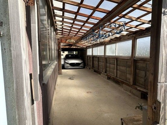 5DK House for Sale in Gotsu City, Shimane – 89 sqm on 357 sqm Land - Thumbnail 2
