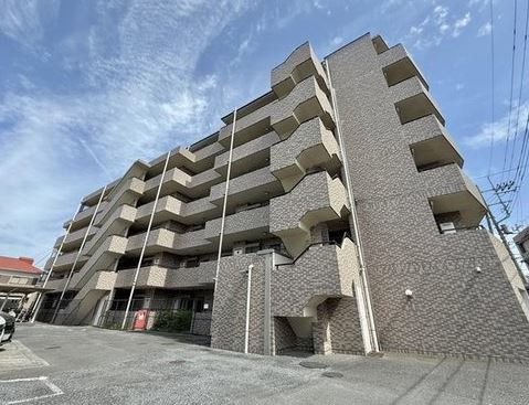 Renovated 3LDK Apartment in Kawagoe, Saitama - 68.3 sqm - Thumbnail 2