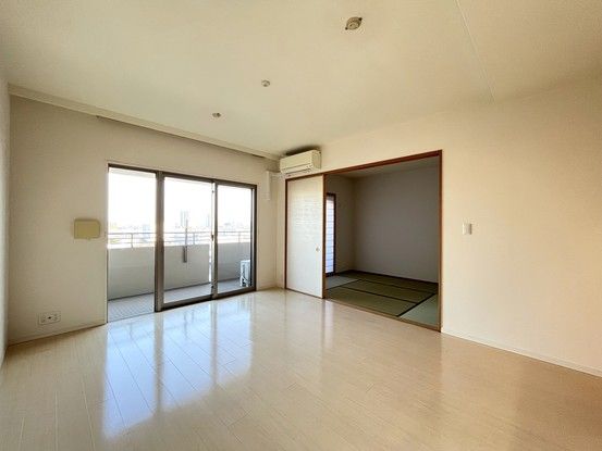 3LDK Apartment for Sale in Takamatsu, Kagawa - Thumbnail 3