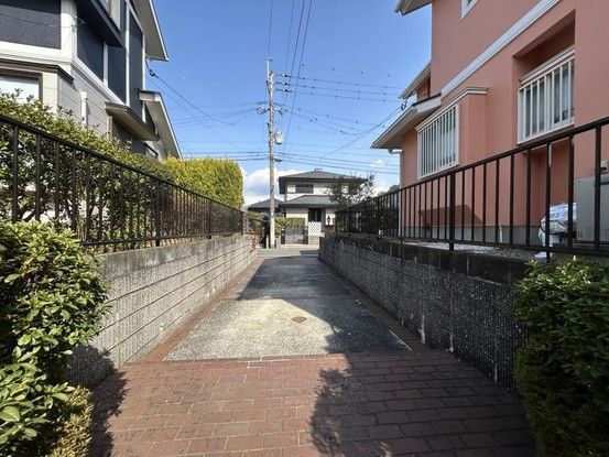 4LDK Renovated House in Chikushino with Large Garden - Thumbnail 4