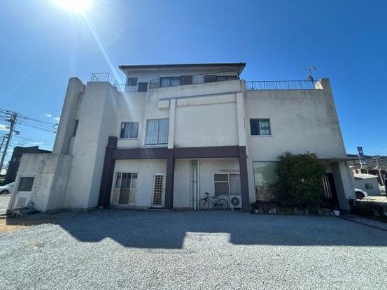 9K Reinforced Concrete House for Sale in Takamatsu, Kagawa - Thumbnail 2
