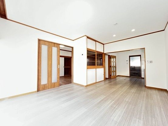 Renovated 4LDK House in Moka, Tochigi - 99.37m² - Thumbnail 2