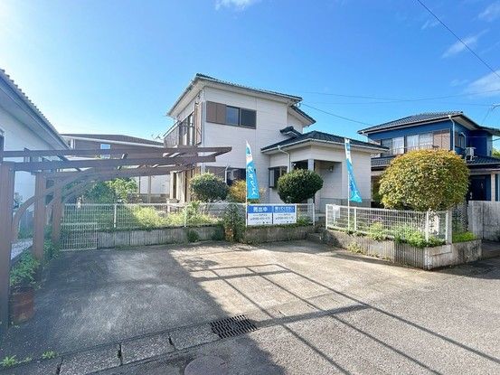Renovated 3LDK House for Sale in Miyazaki City, Miyazaki Prefecture - Thumbnail 2