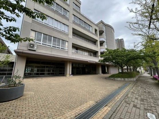 Renovated 3LDK Apartment in Niigata City with Dual Balcony - Thumbnail 4