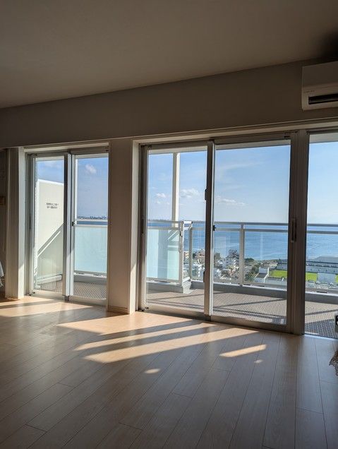 2LDK Apartment for Sale in Chatan, Okinawa with Ocean Views - Thumbnail 4