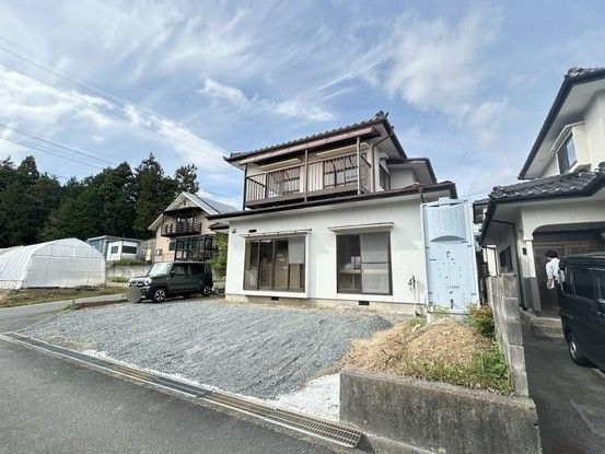 Renovated 3SLDK House in Iida, Nagano with Mountain Views - Thumbnail 2