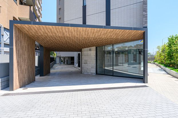 2SLDK Apartment for Sale in Tsurumi, Yokohama – 65.35 sqm - Thumbnail 2
