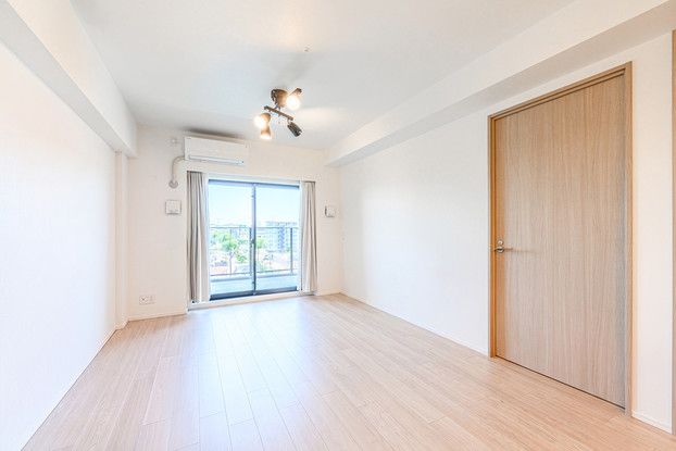 2SLDK Apartment for Sale in Tsurumi, Yokohama – 65.35 sqm - Thumbnail 4
