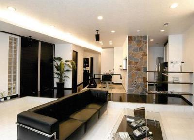 Spacious 6SLDK Two-Family Home in Ikeda Asahigaoka — Image 1, Ikeda, Osaka