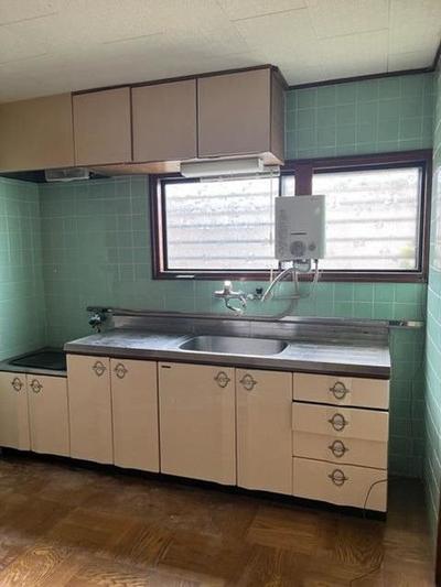 Spacious 5DK House in Chihaya-Akasaka Village, Osaka — Image 3, Chihaya Akasaka, Osaka