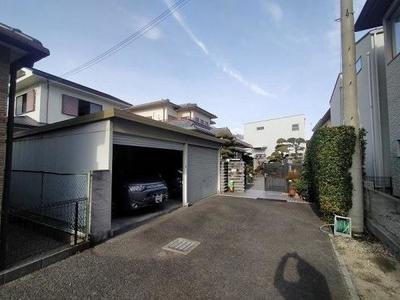 Spacious 7SLDK House in Izumisano with Double Parking — Image 2, Izumisano, Osaka