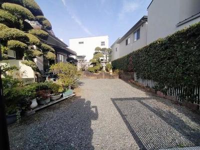 Spacious 7SLDK House in Izumisano with Double Parking — Image 4, Izumisano, Osaka